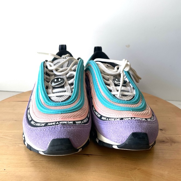 Nike Air Max 97 SE (GS) Size 5Y.   923288500    0078 - Picture 1 of 6